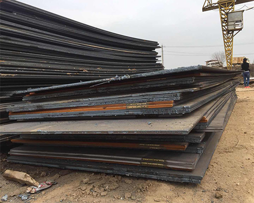 工程機械與建材租賃一站式解決方案 鋼板、挖掘機、汽車吊與叉車出租詳解